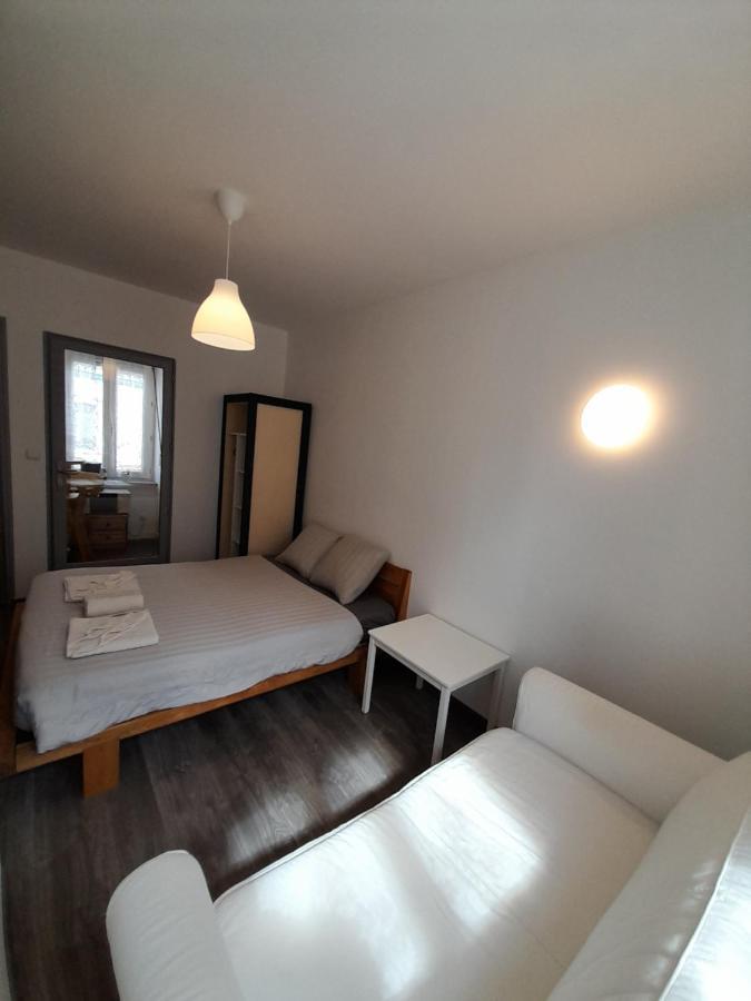 17, Face A La Gare Apartment Lannion Luaran gambar