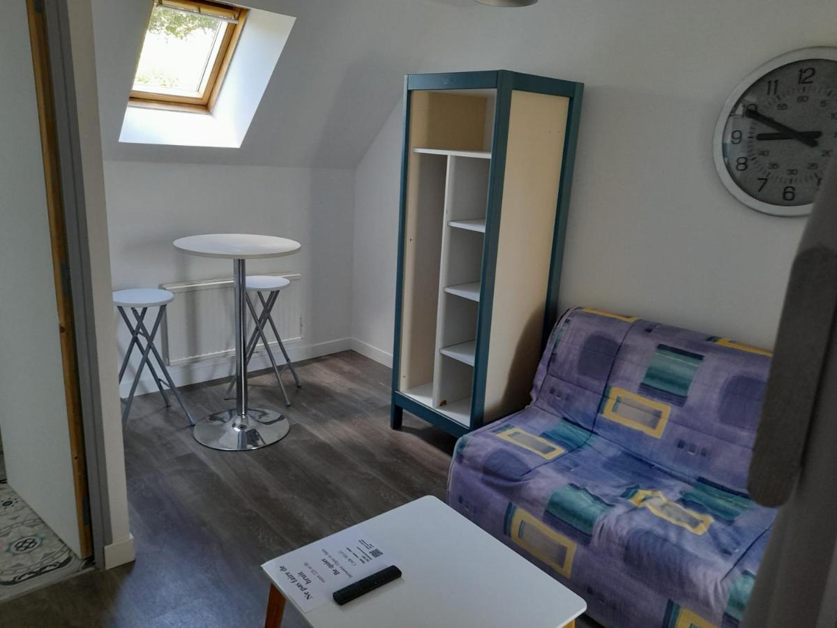 17, Face A La Gare Apartment Lannion Luaran gambar