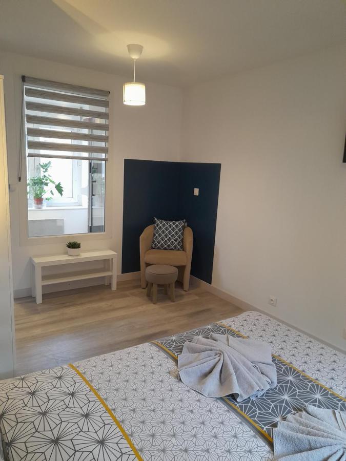 17, Face A La Gare Apartment Lannion Luaran gambar