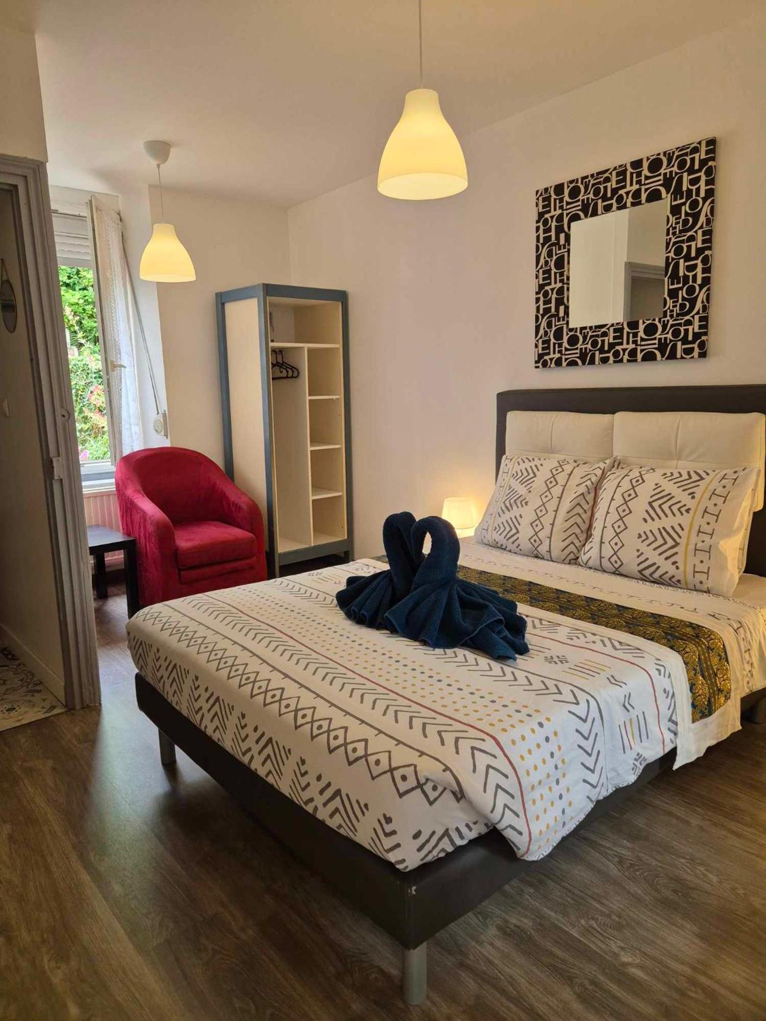 17, Face A La Gare Apartment Lannion Luaran gambar